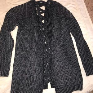 Women’s cardigan.